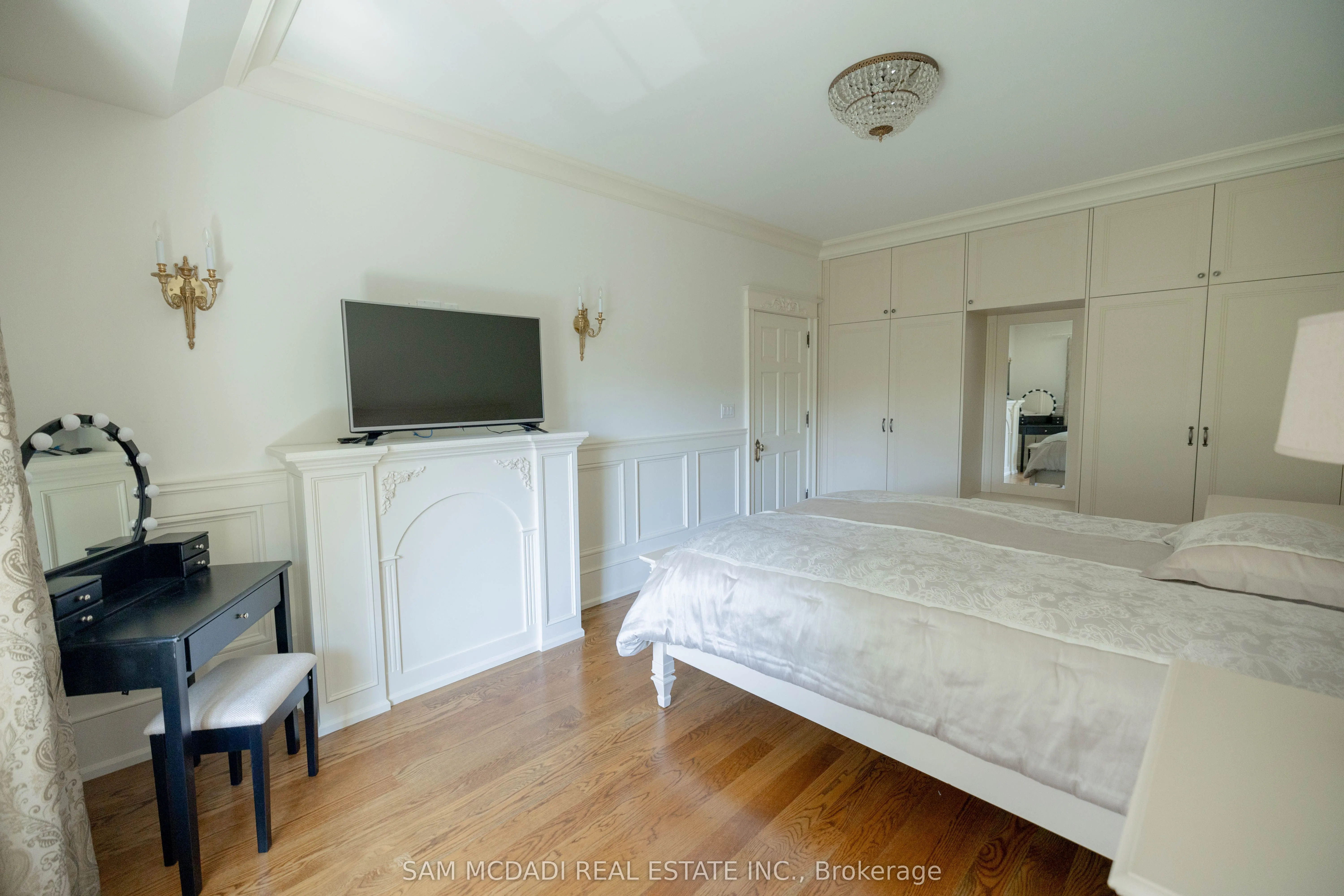 246 Riverside Drive
