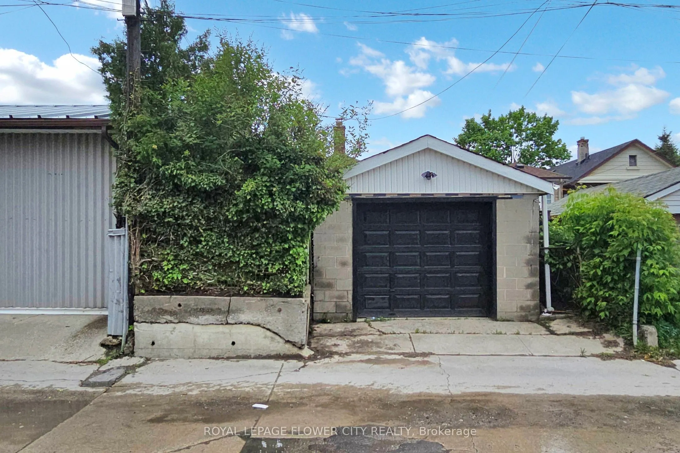 105 Livingstone Avenue