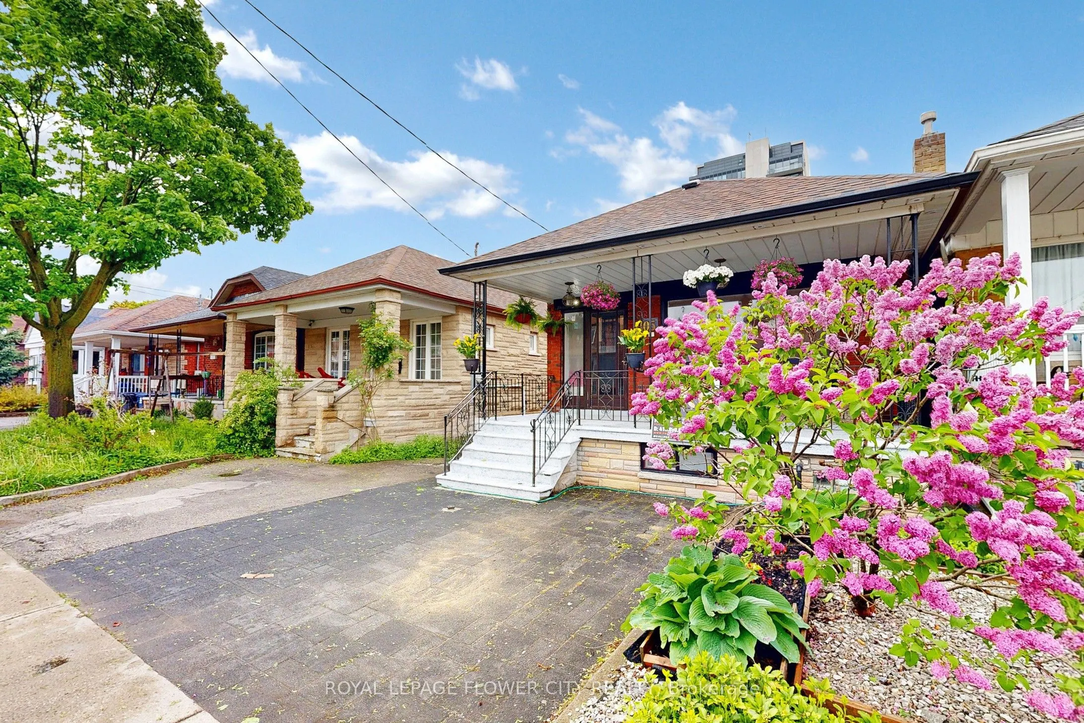 105 Livingstone Avenue