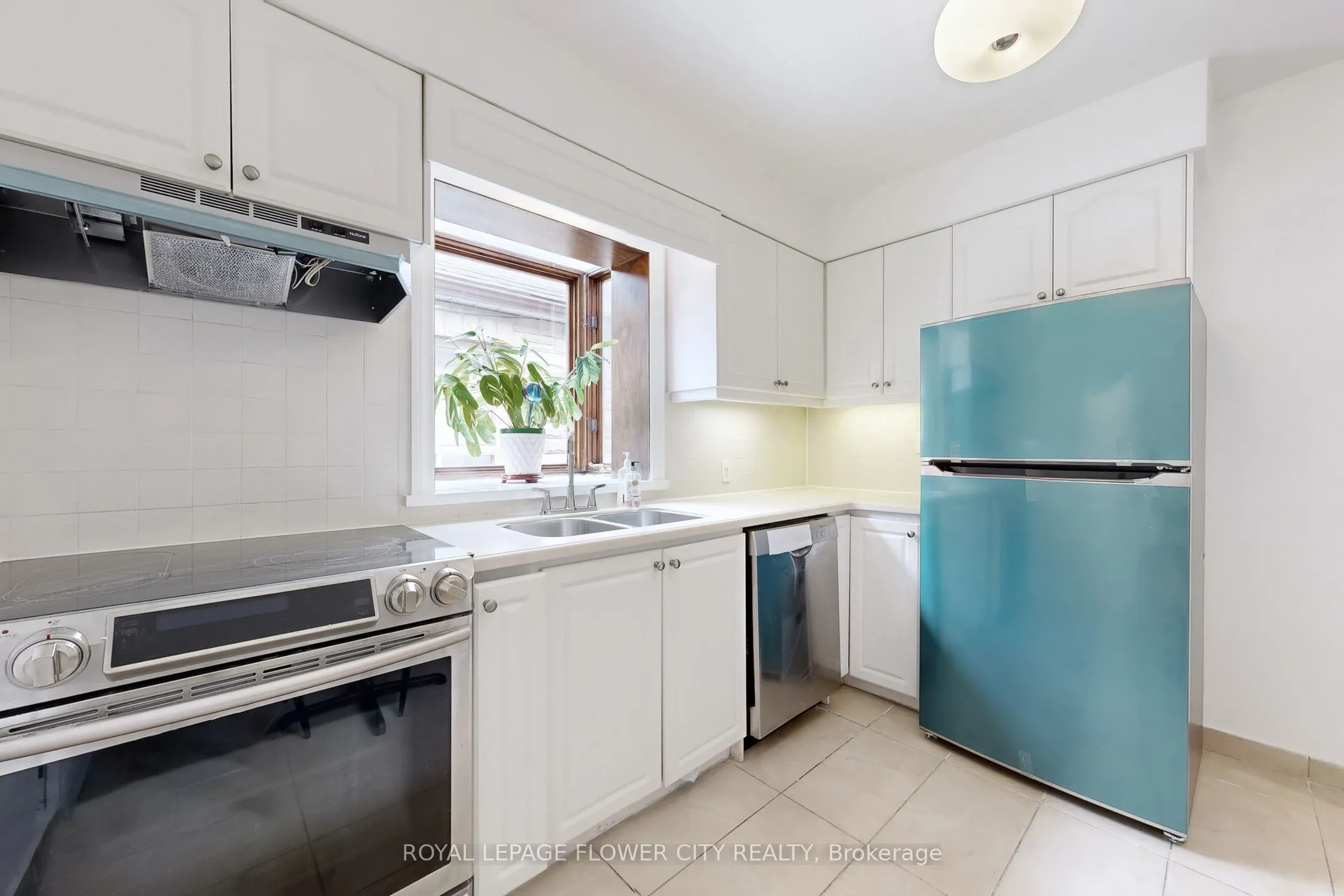 105 Livingstone Avenue