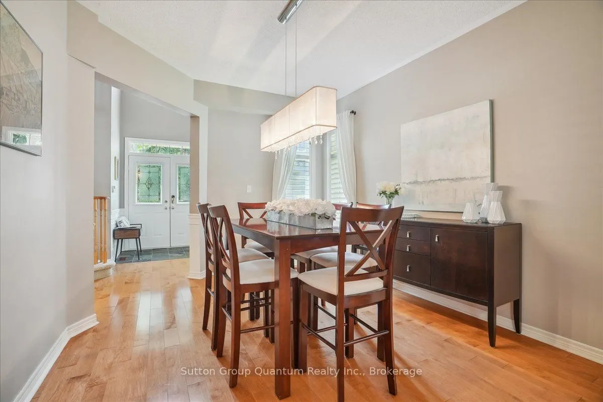 2477 Longridge Crescent