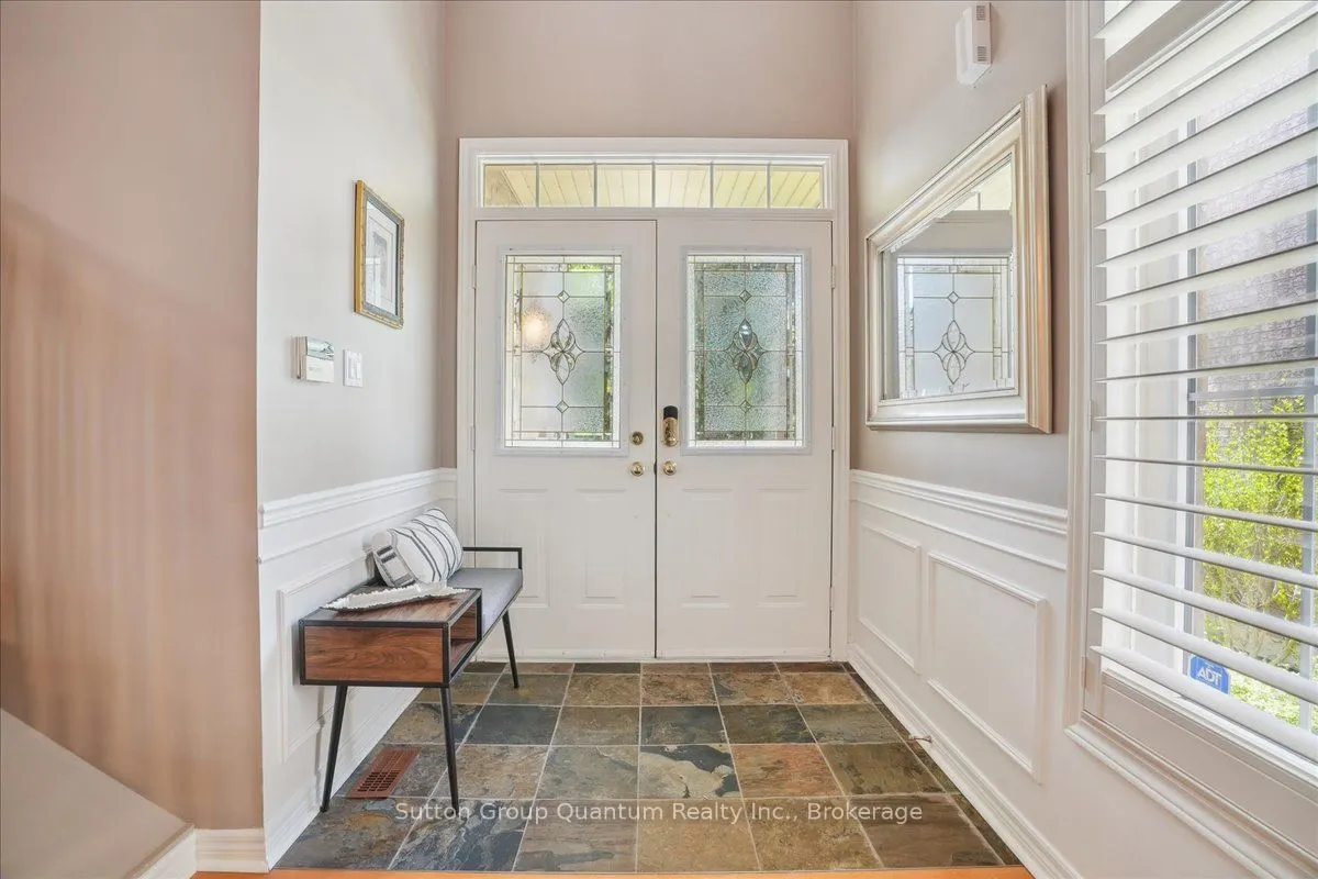 2477 Longridge Crescent