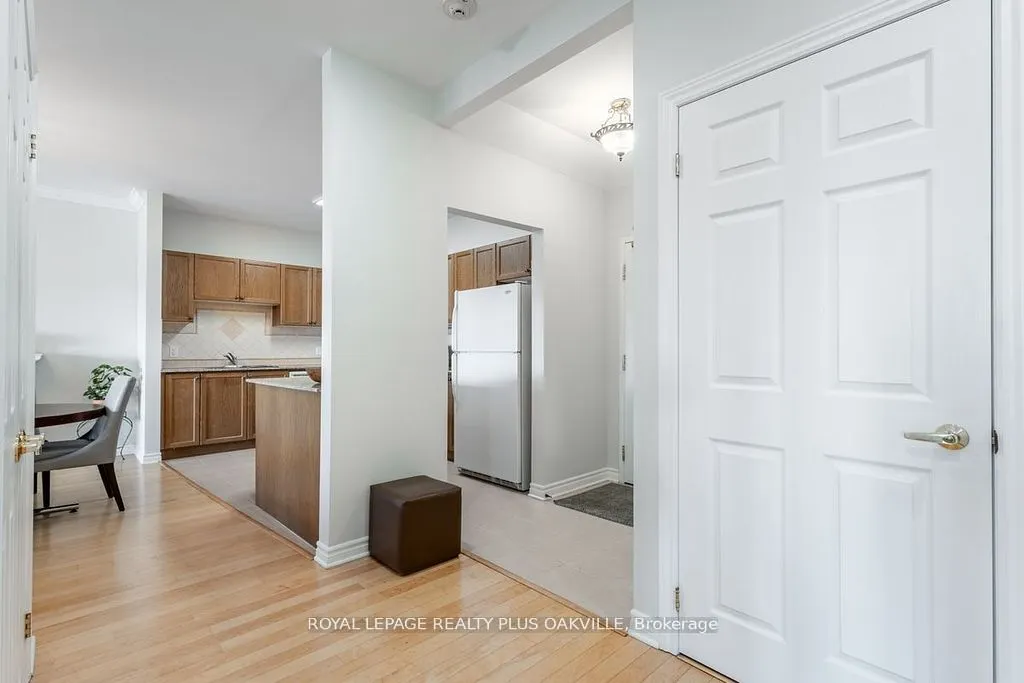 1499 Nottinghill Gate, #403