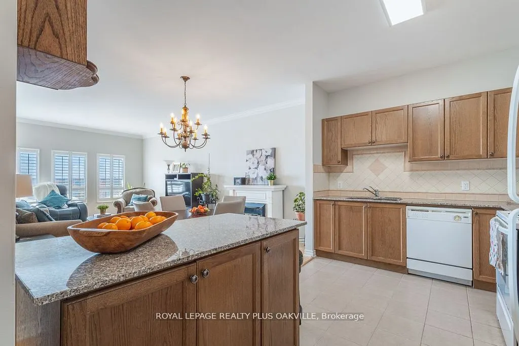 1499 Nottinghill Gate, #403