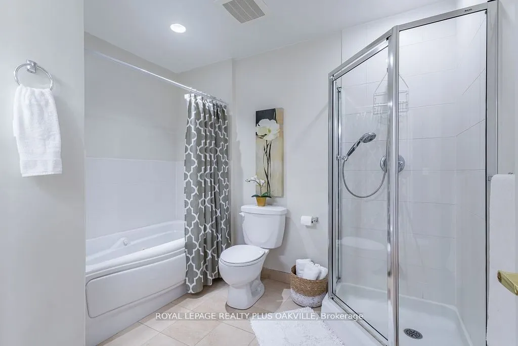 1499 Nottinghill Gate, #403