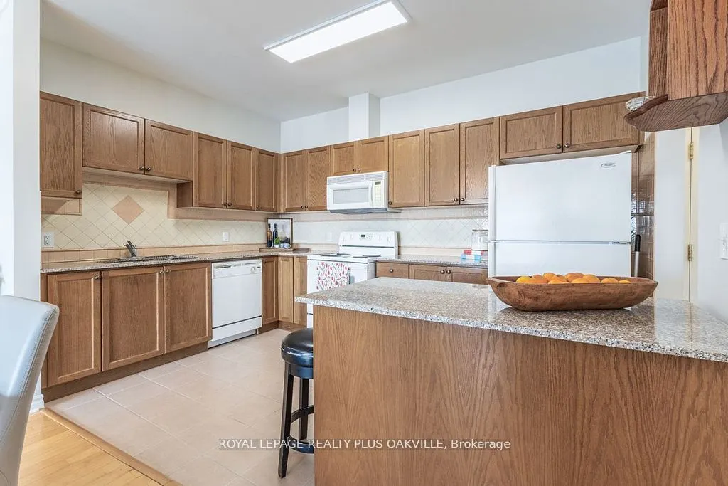 1499 Nottinghill Gate, #403