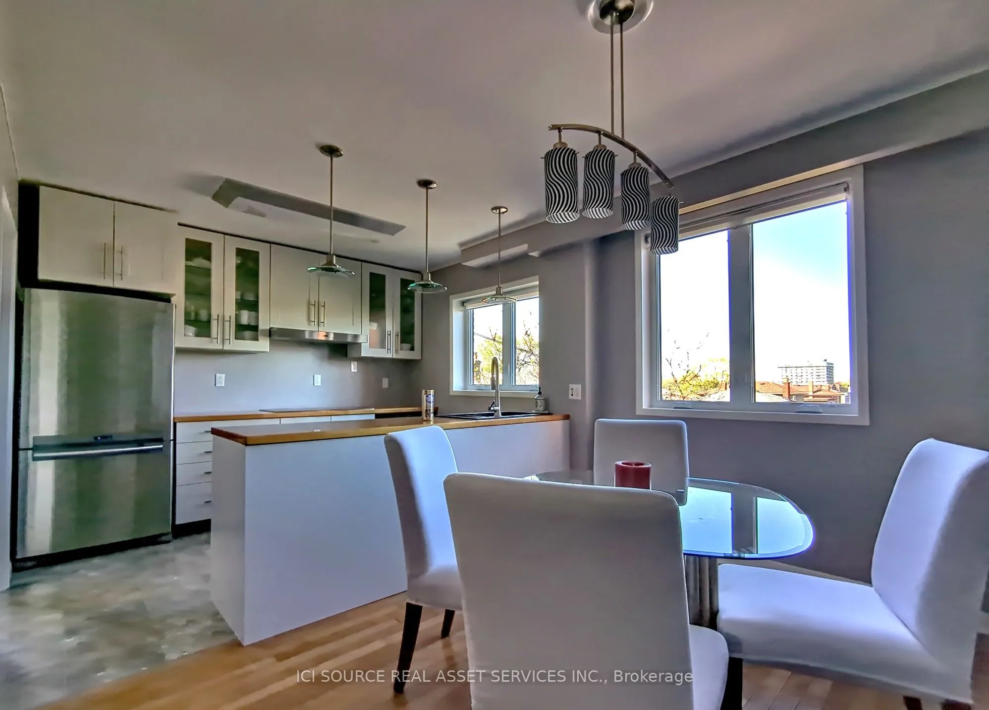 362 Silverthorn Avenue
