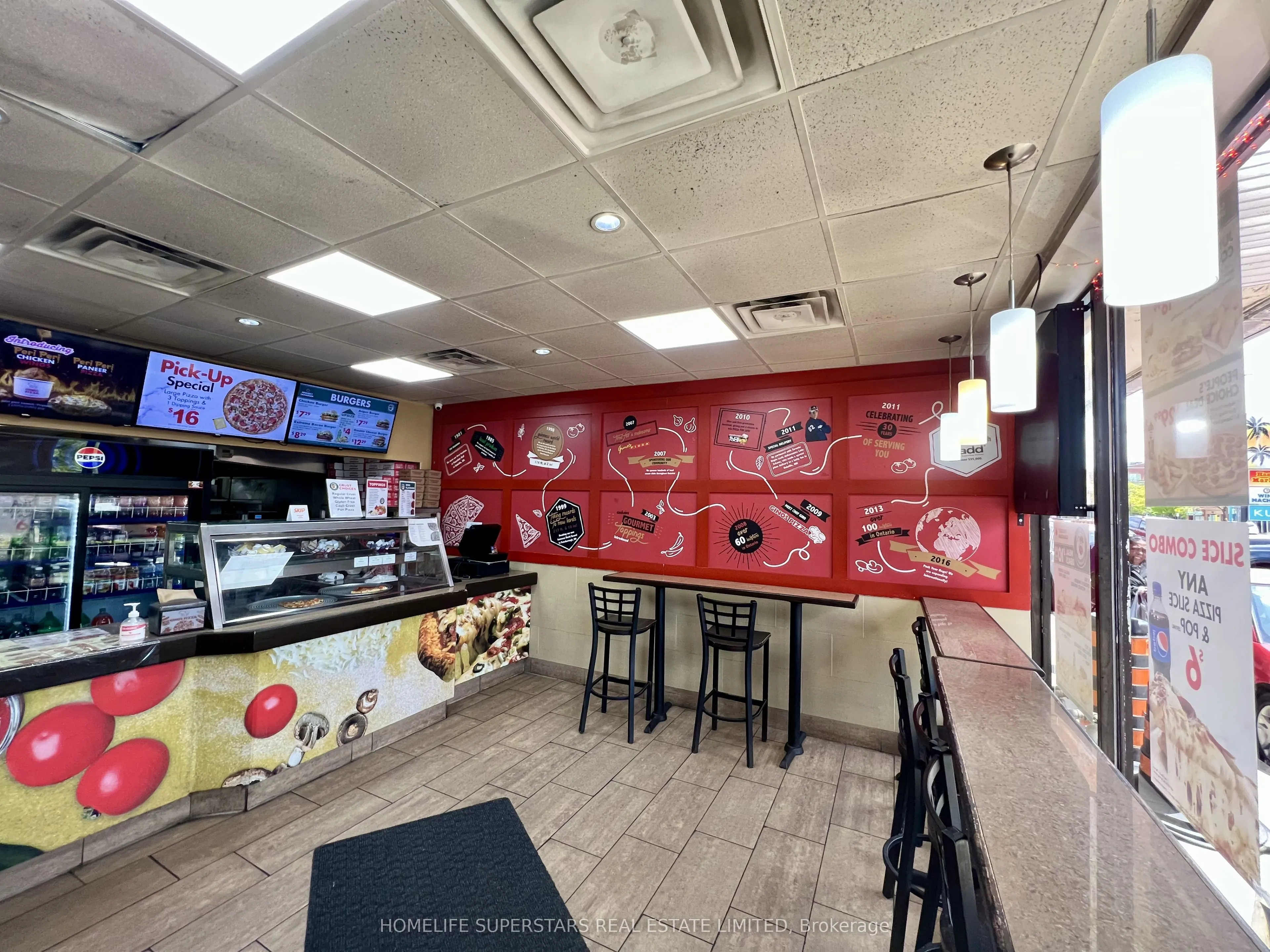 3282 Lakeshore Boulevard W
