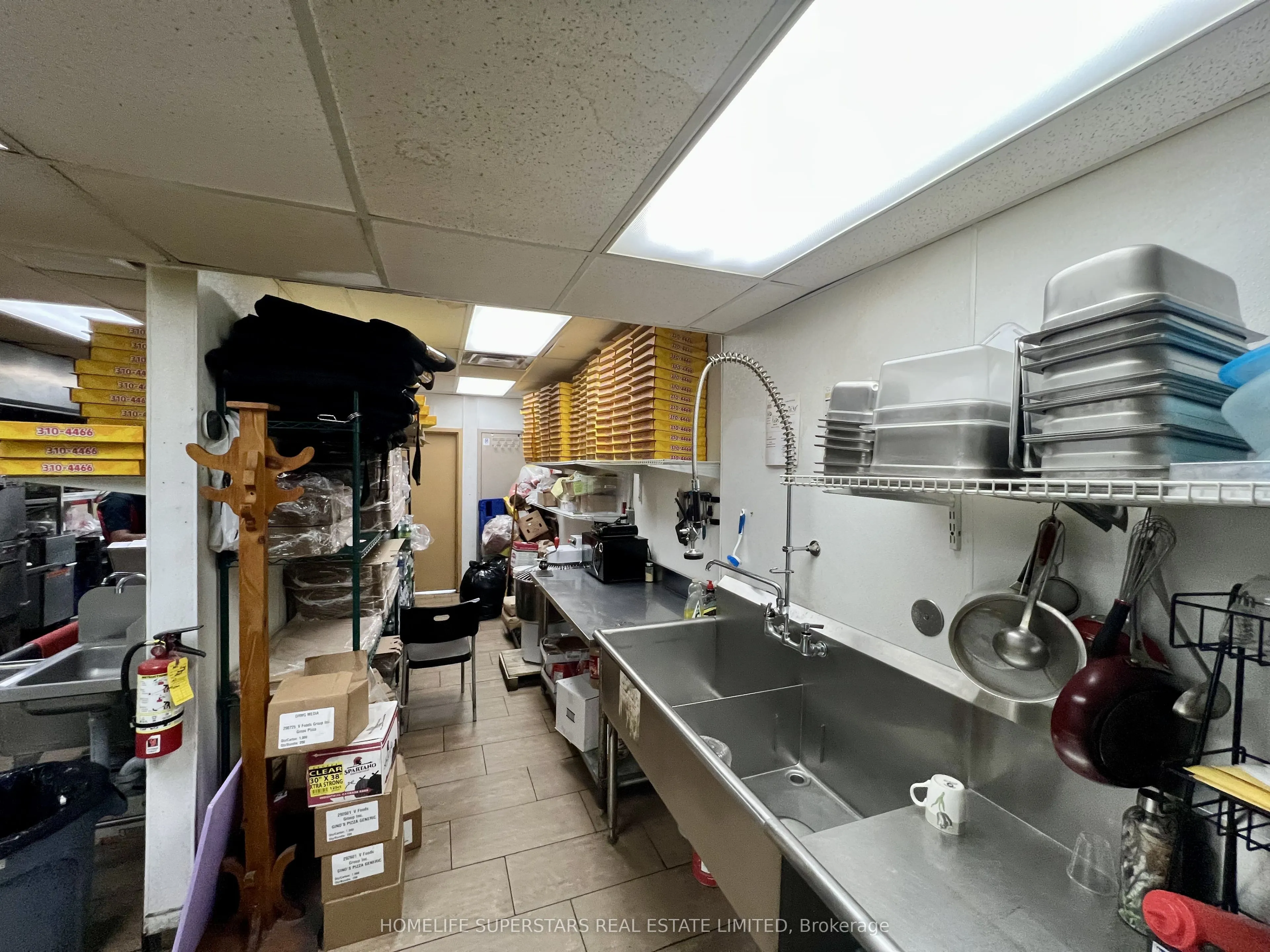 3282 Lakeshore Boulevard W