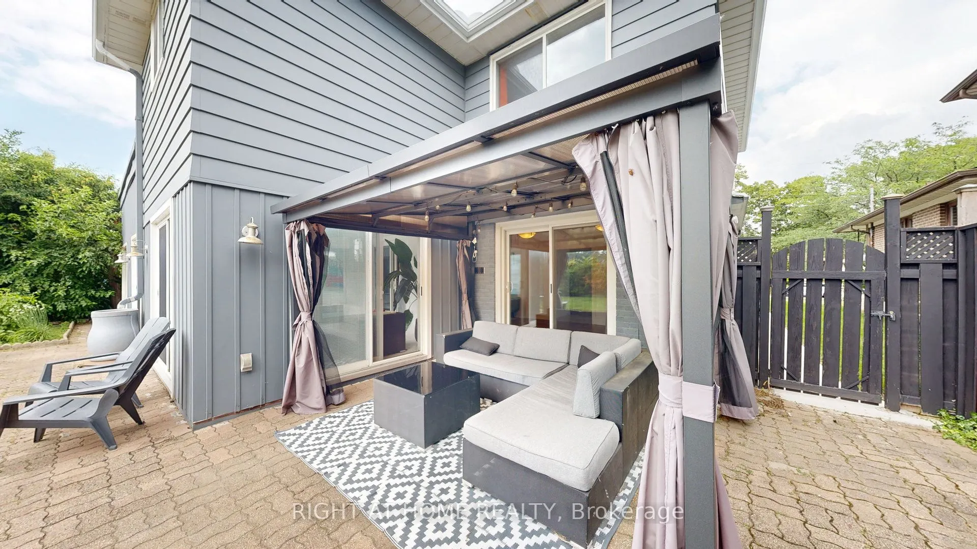 1492 Agnew Road