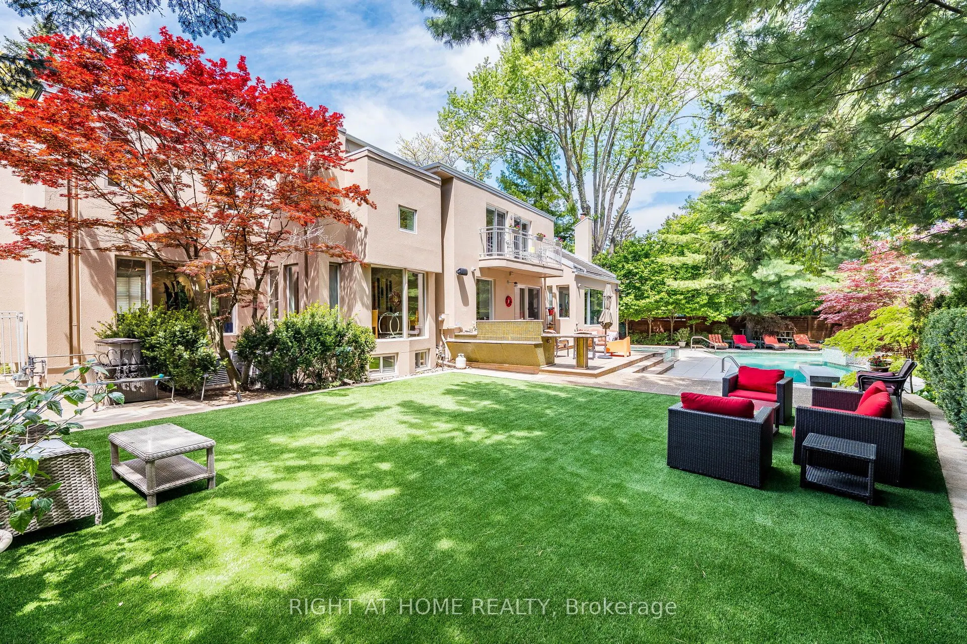 1 Friars Lane