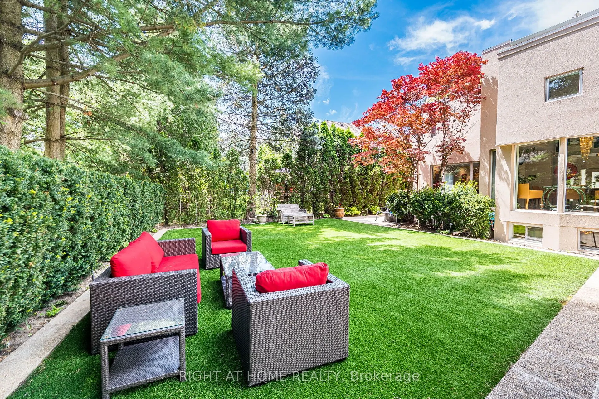 1 Friars Lane