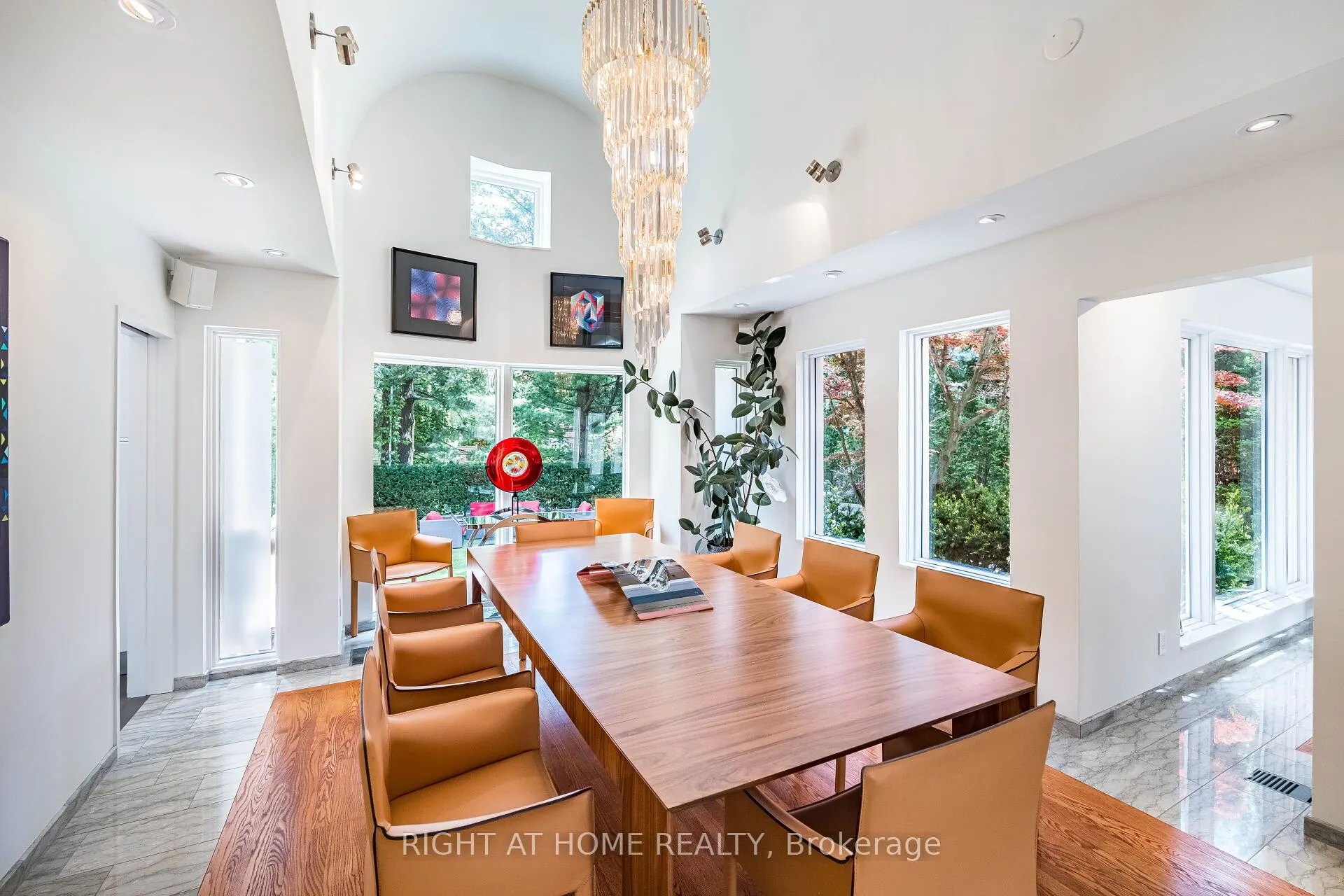 1 Friars Lane