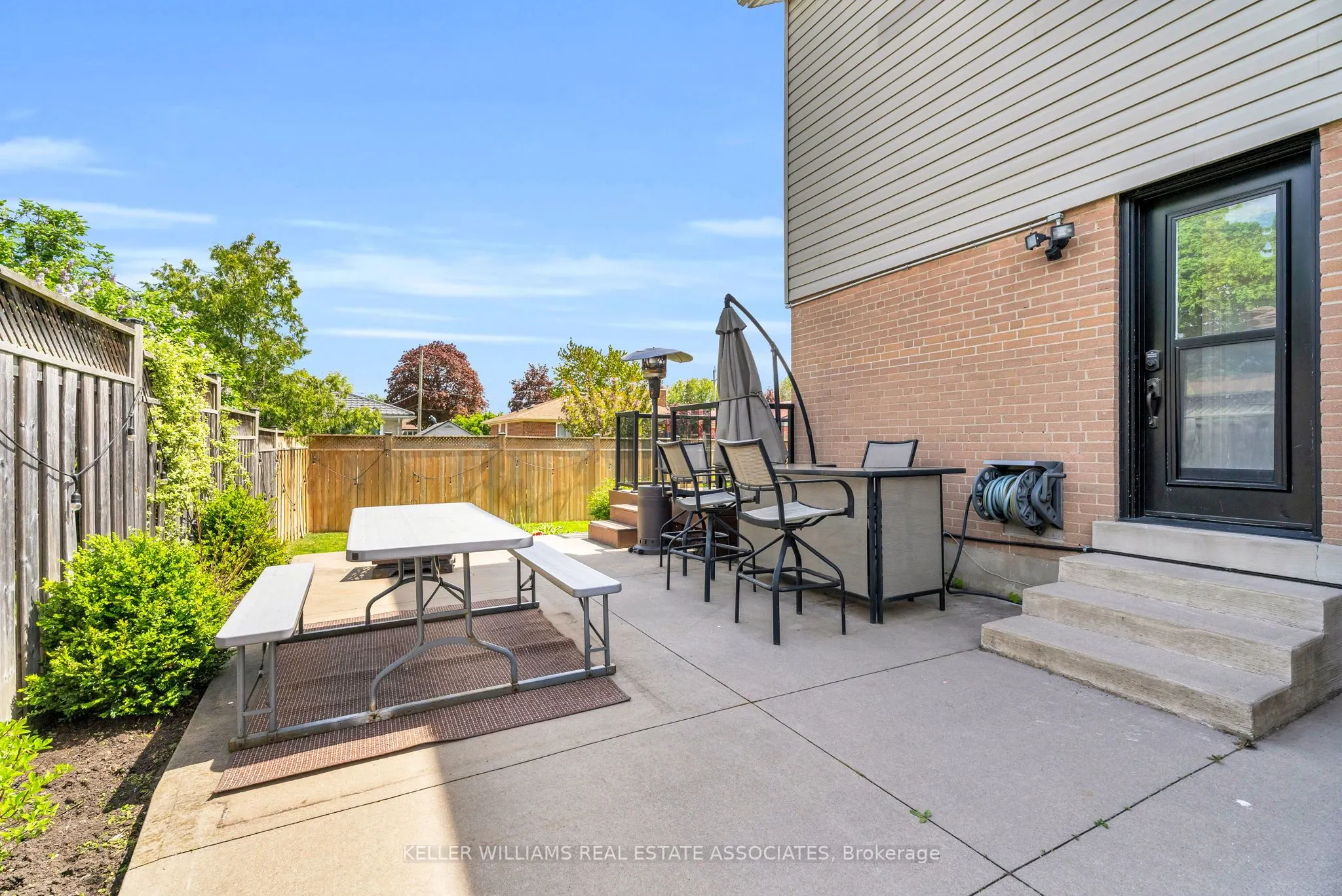 21 Bairstow Crescent