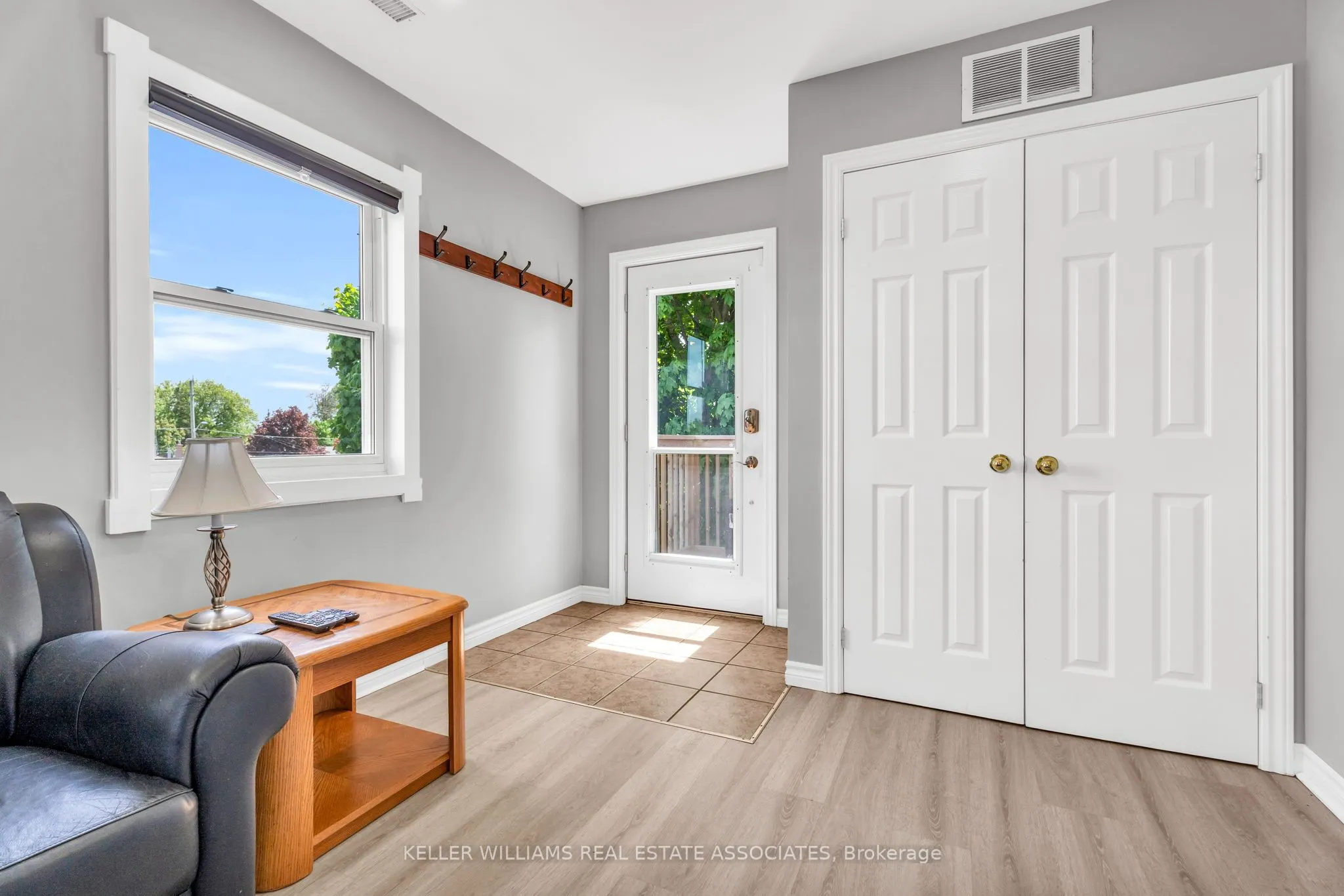 21 Bairstow Crescent