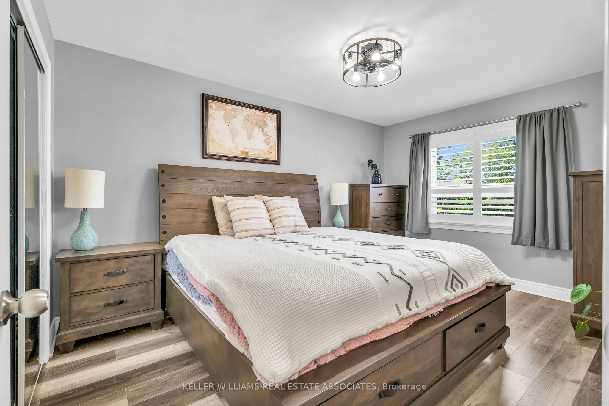 21 Bairstow Crescent