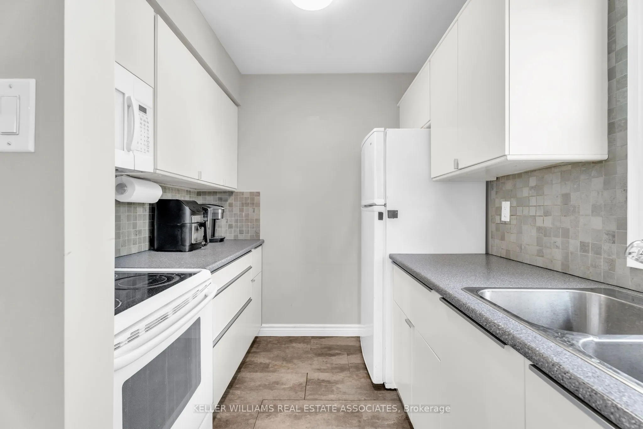 21 Bairstow Crescent