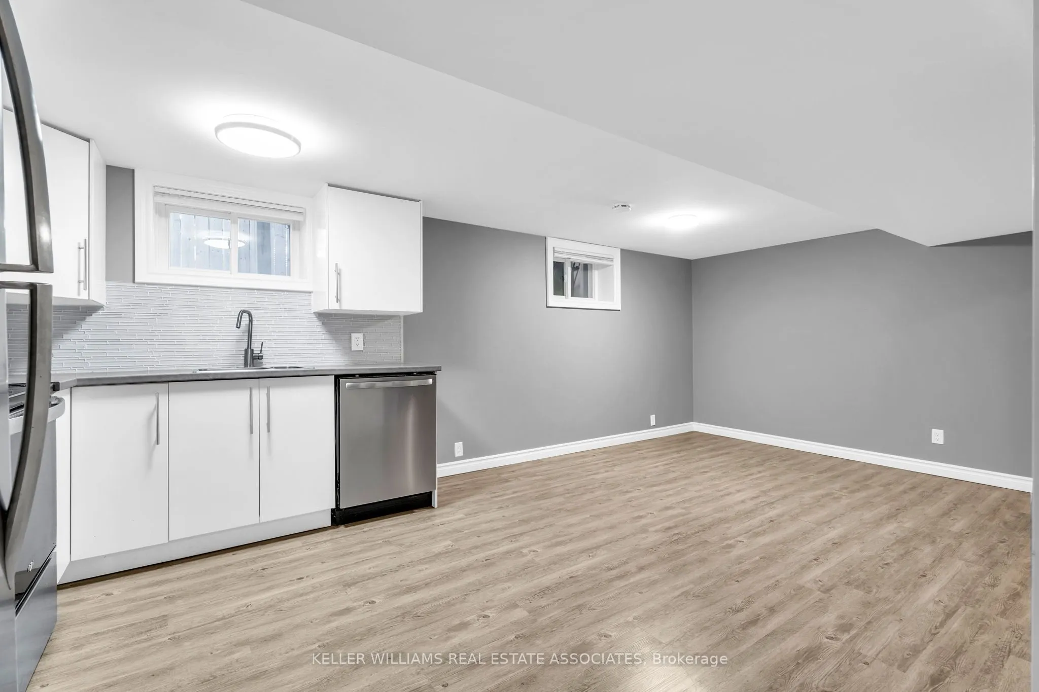 21 Bairstow Crescent