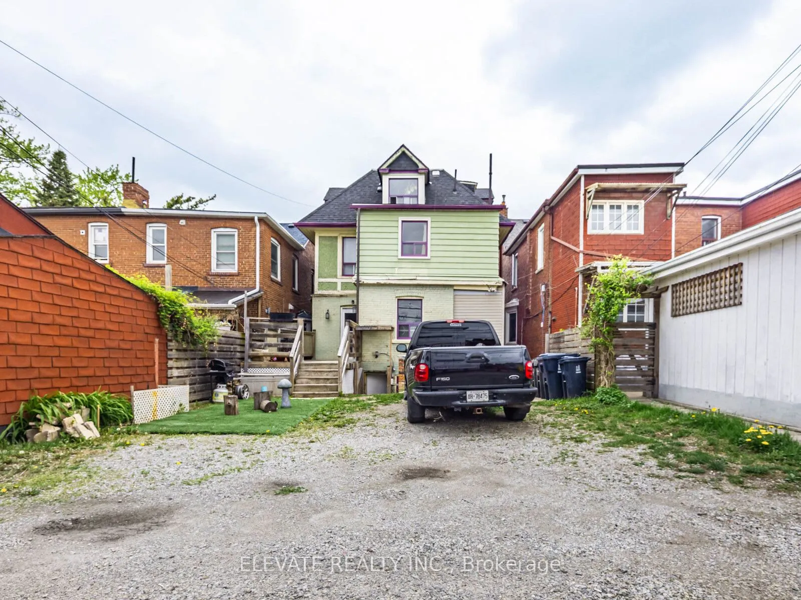 1798 Dufferin Street