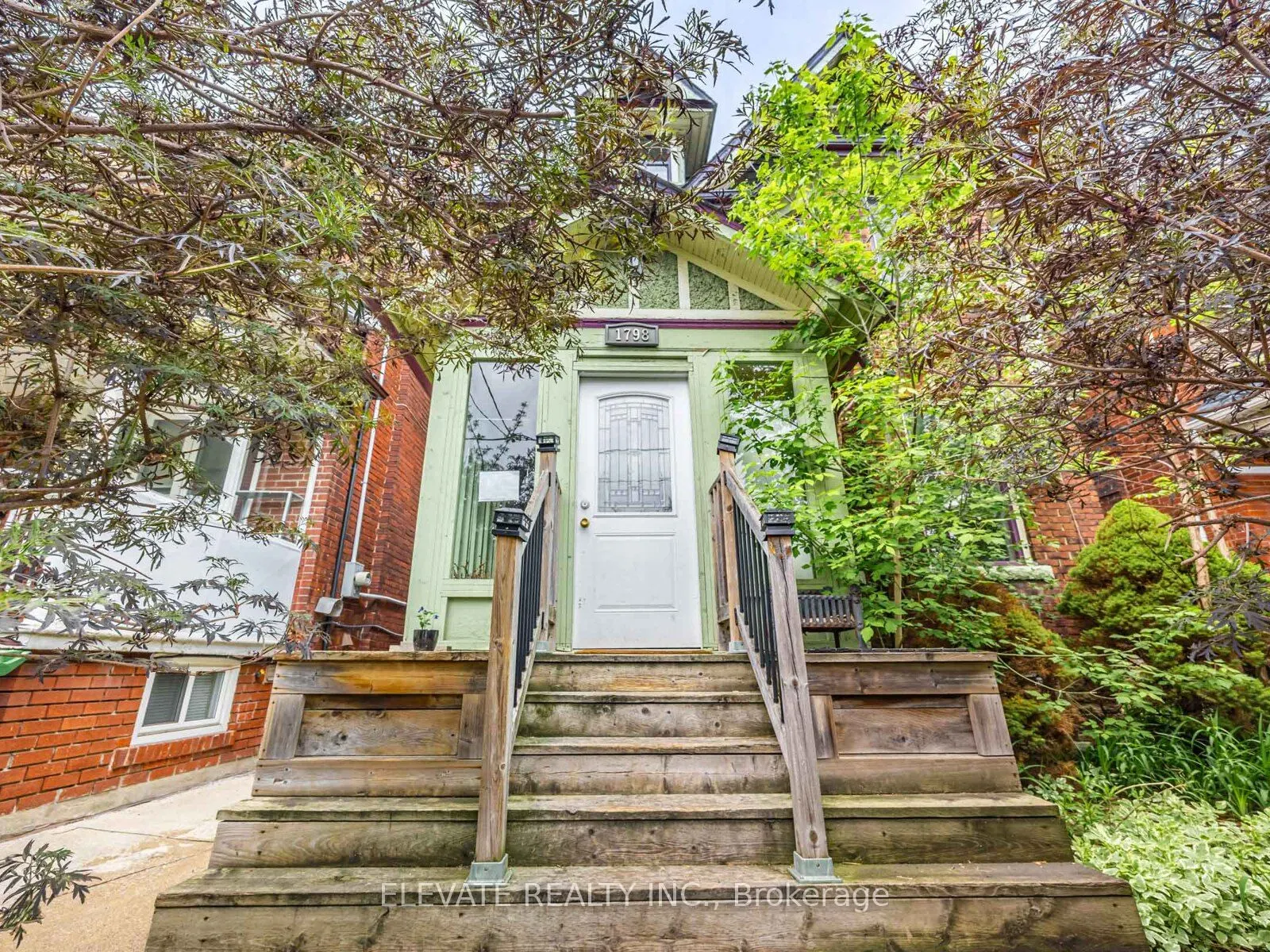 1798 Dufferin Street