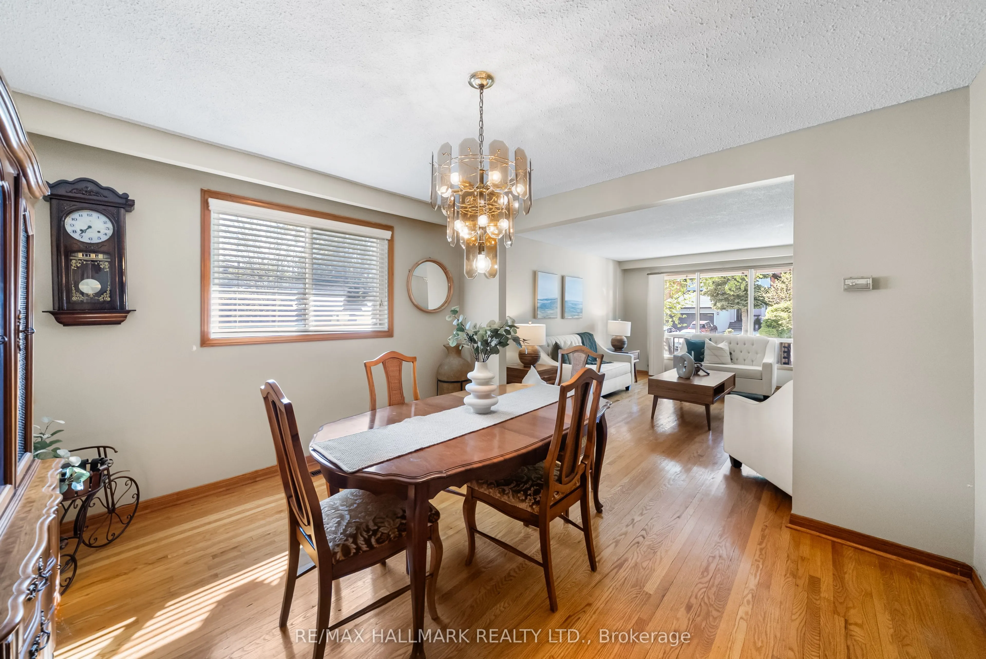 232 Chalfield Lane