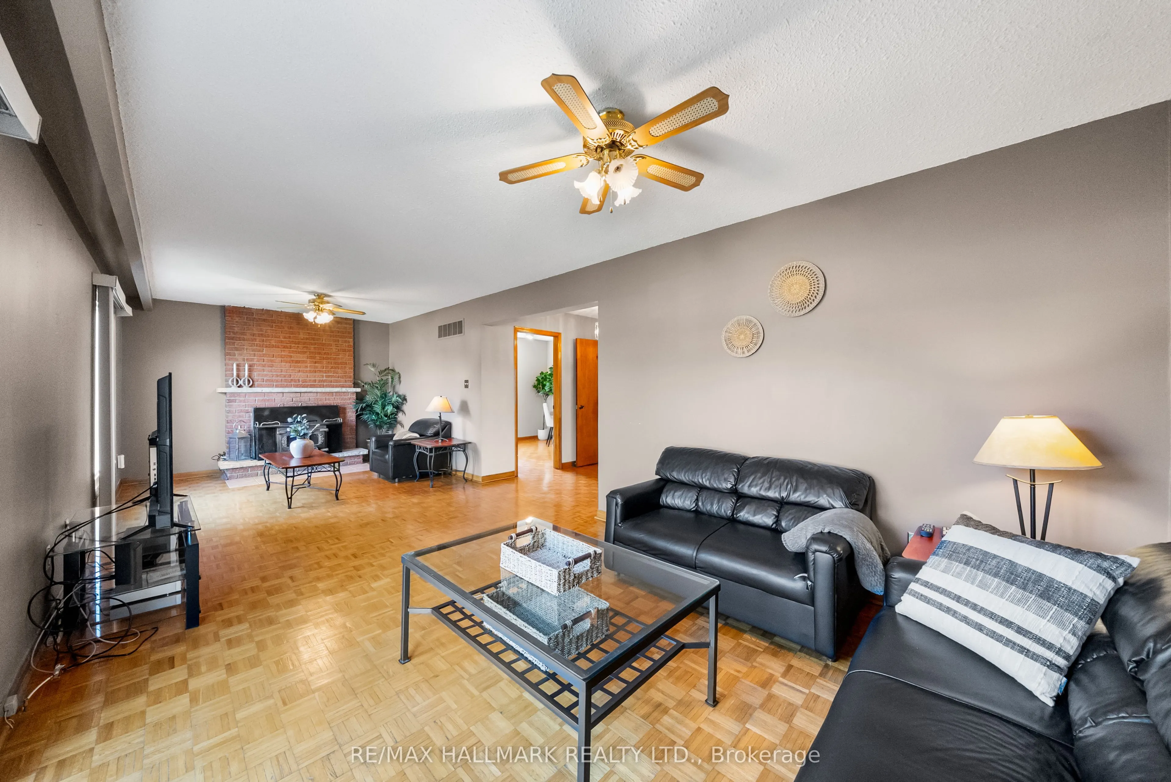 232 Chalfield Lane