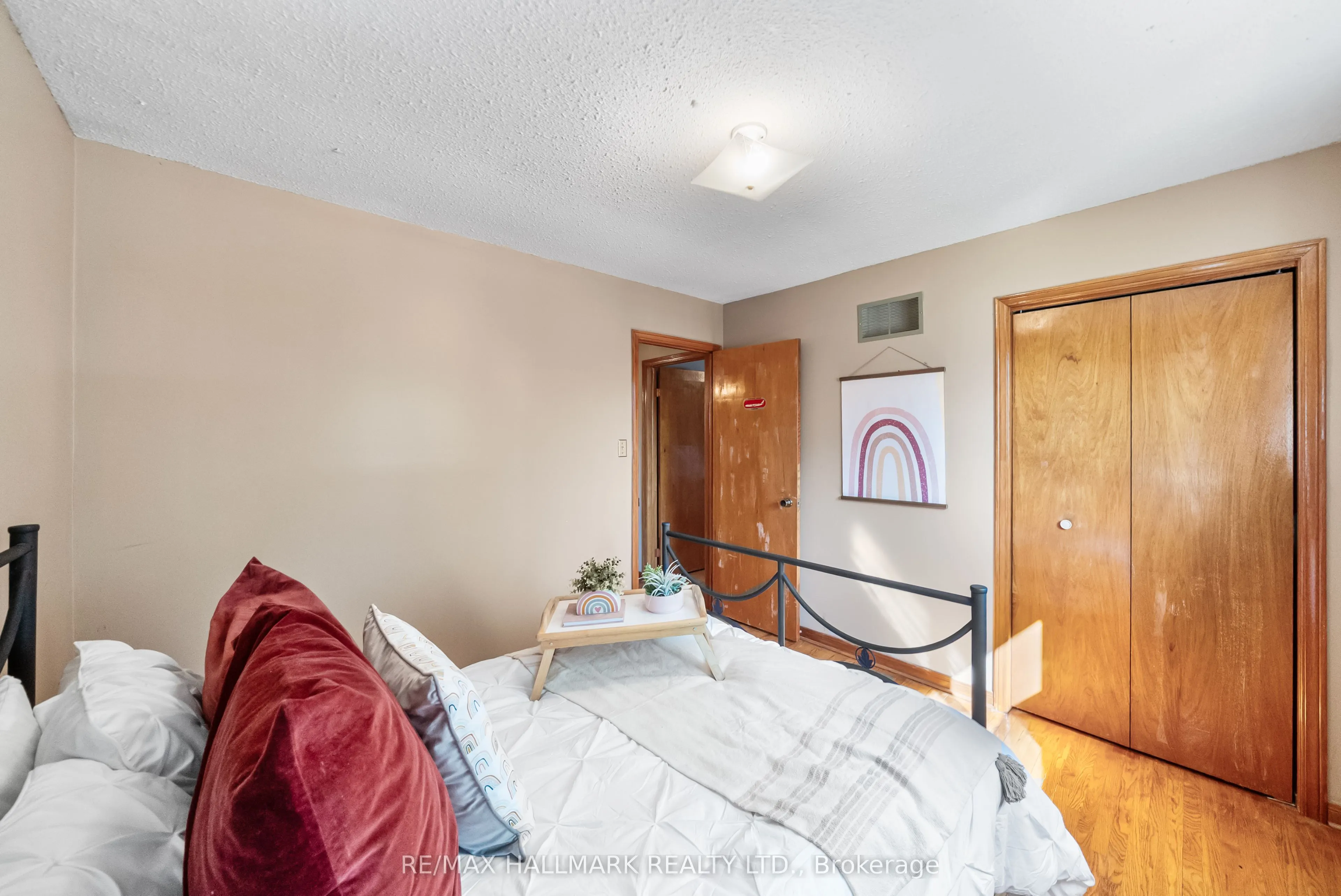 232 Chalfield Lane