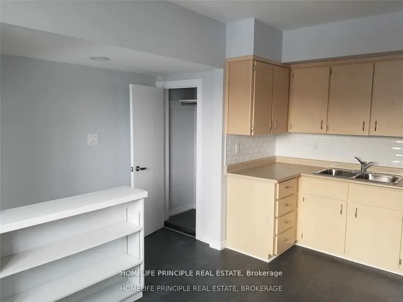 1608 Weston Road