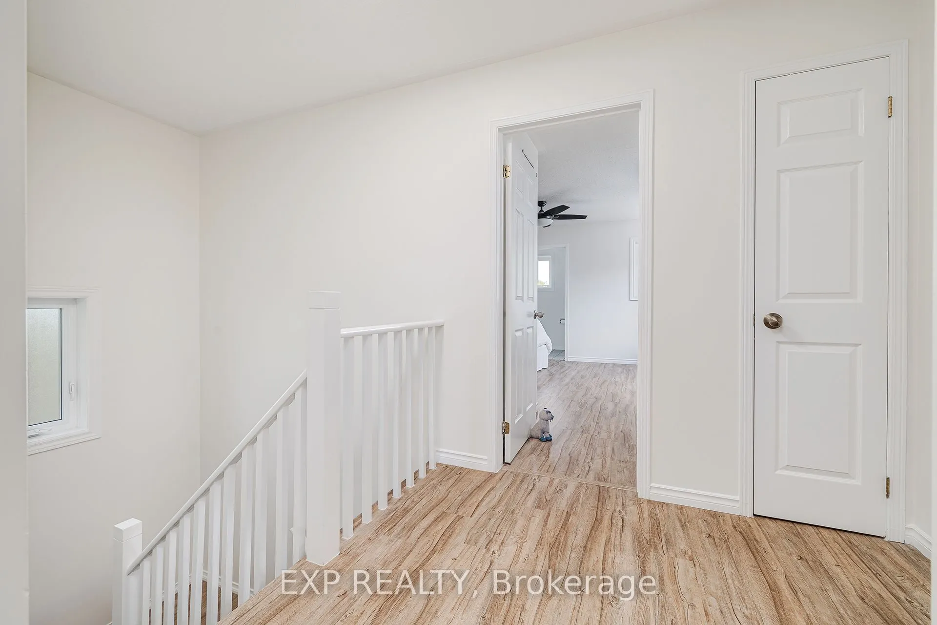 172 Queen Street W
