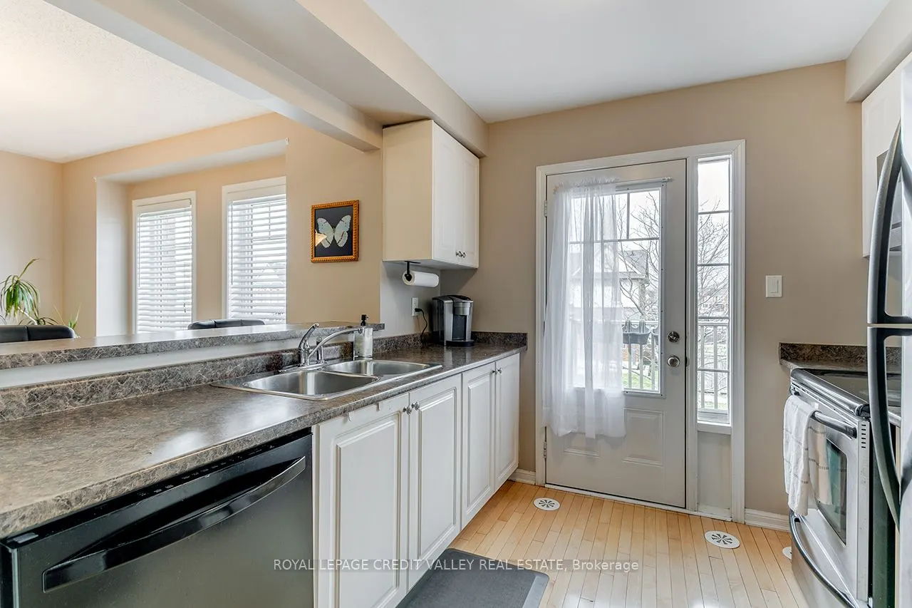 888 Fowles Court