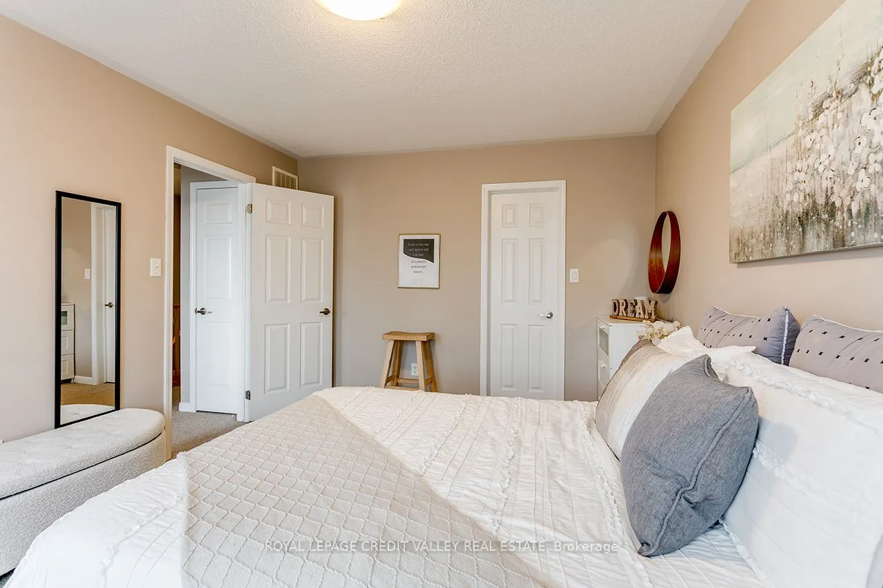 888 Fowles Court
