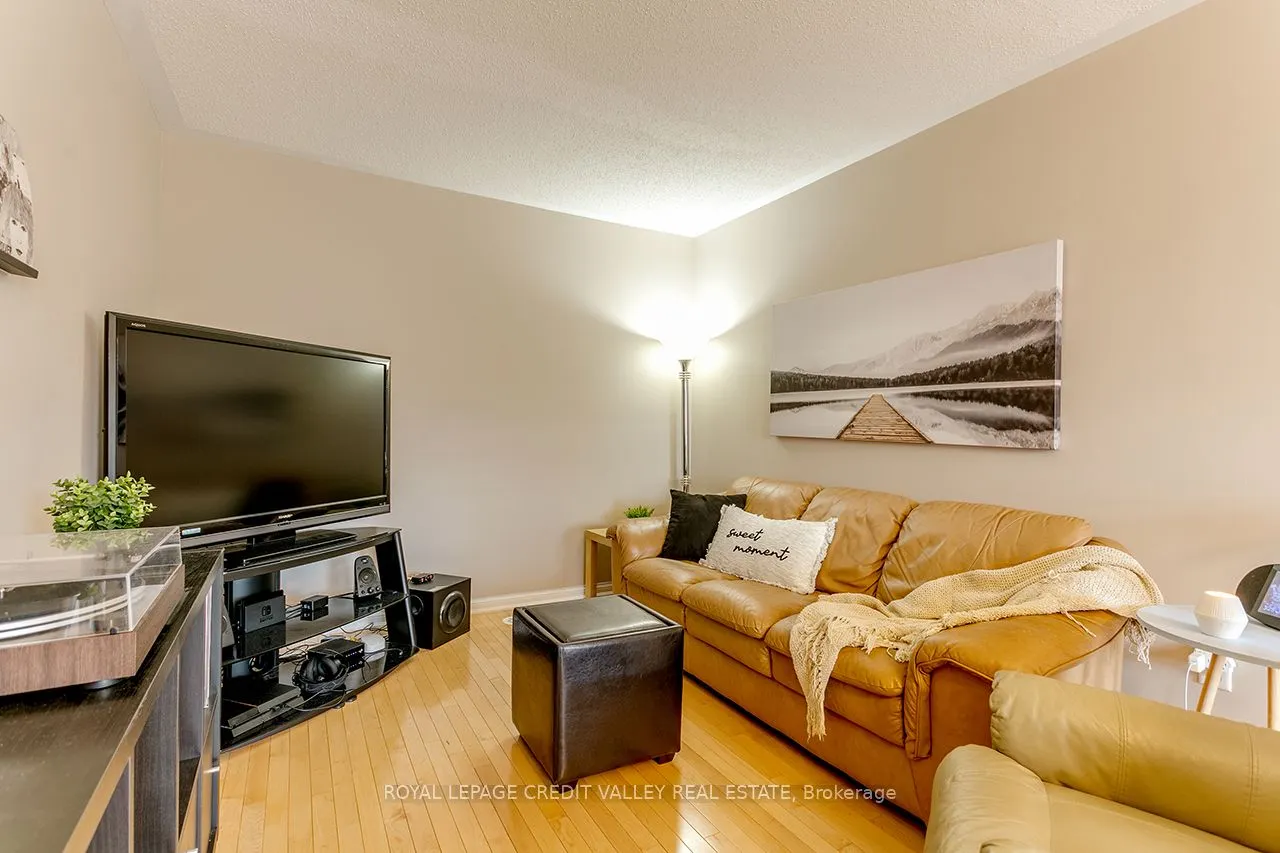 888 Fowles Court