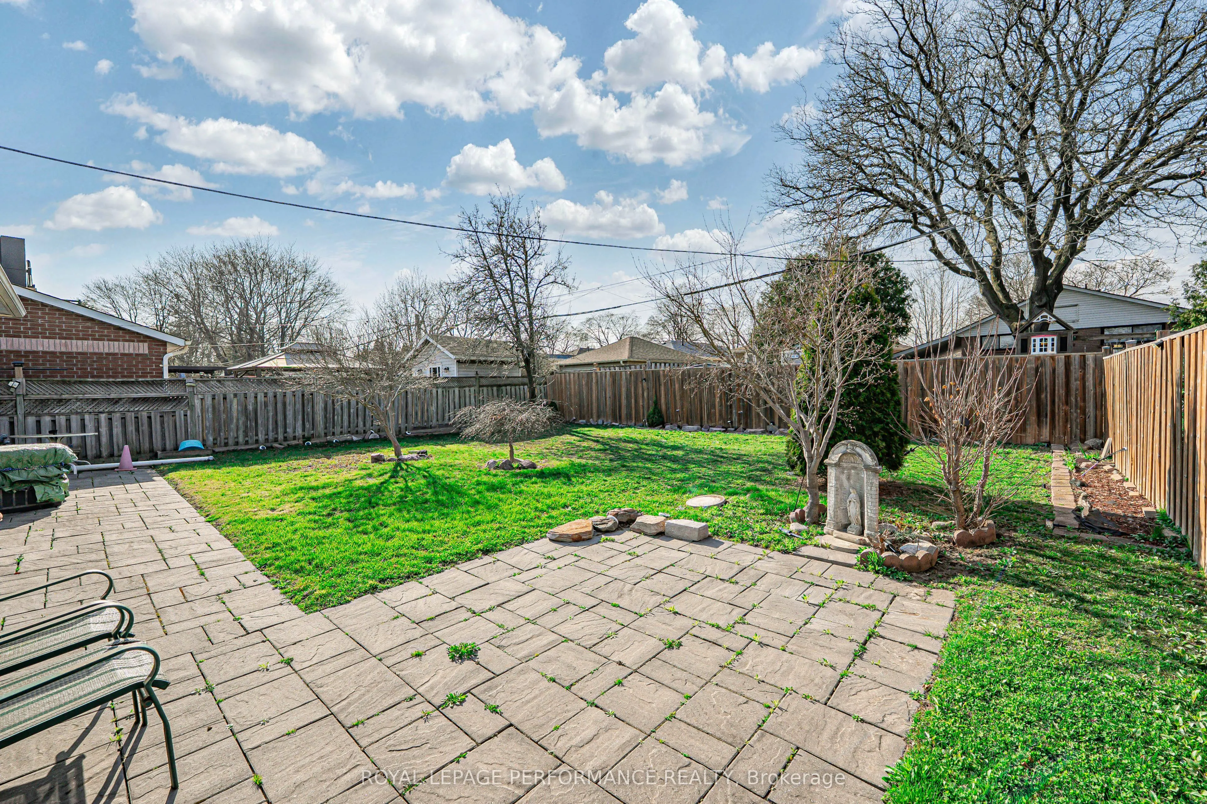 18 Courtwright Road