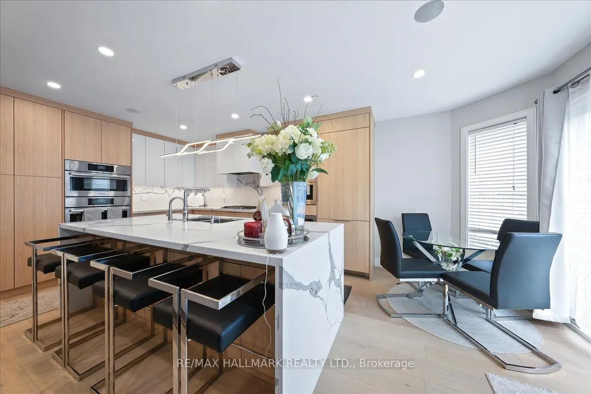 3326 Dovetail Mews