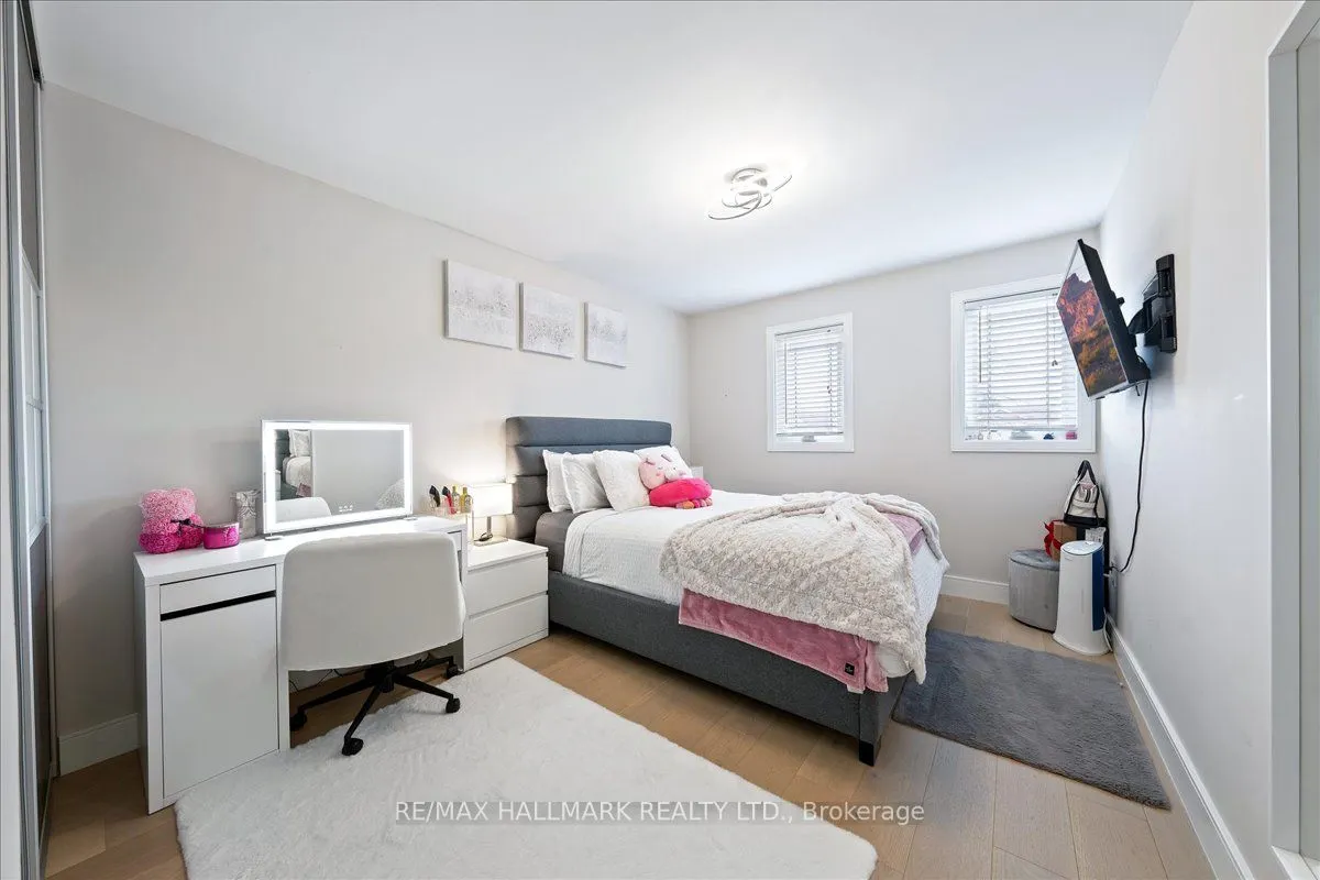 3326 Dovetail Mews