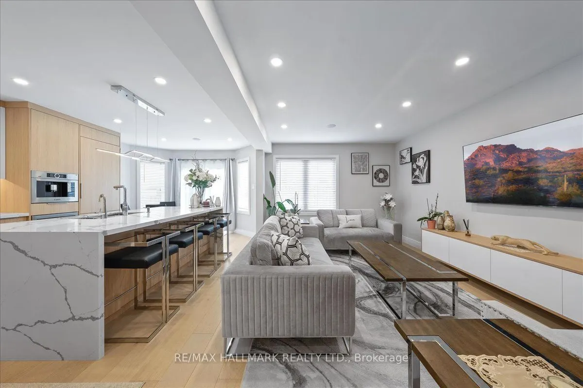 3326 Dovetail Mews