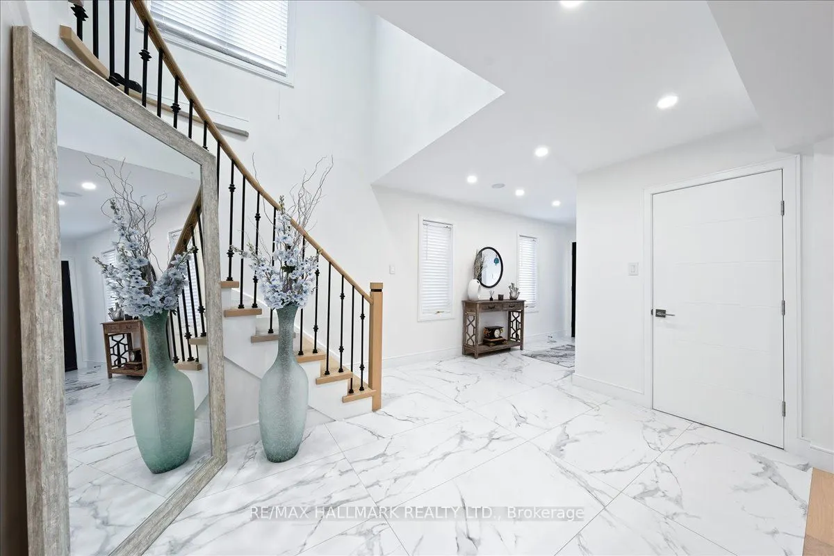 3326 Dovetail Mews