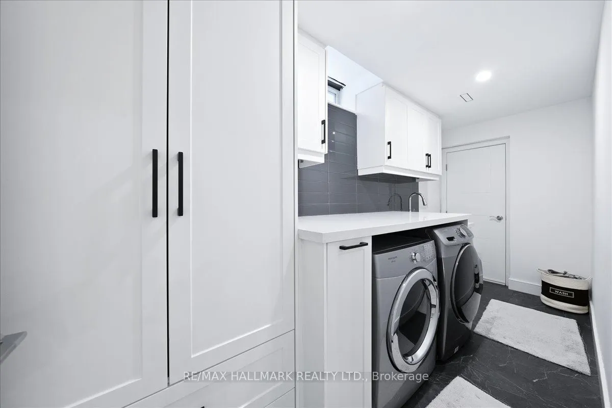 3326 Dovetail Mews