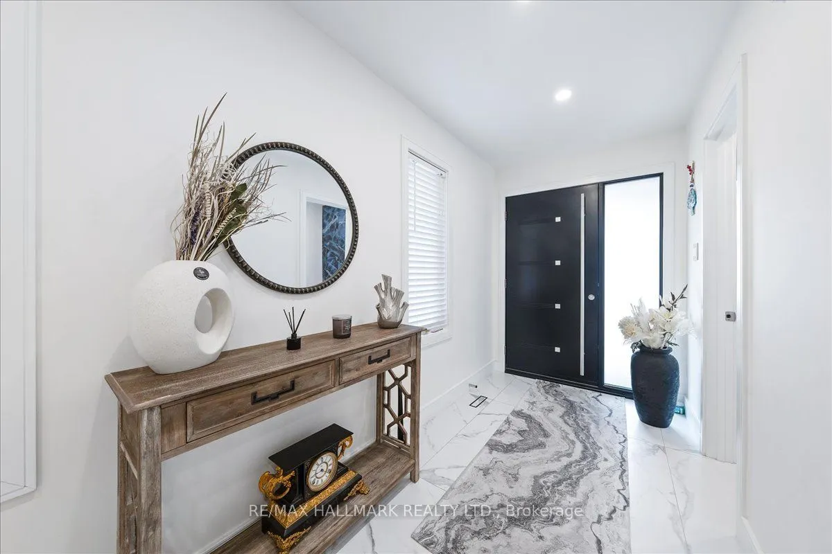 3326 Dovetail Mews