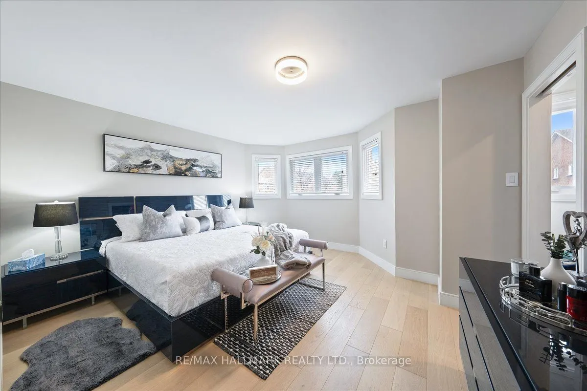 3326 Dovetail Mews
