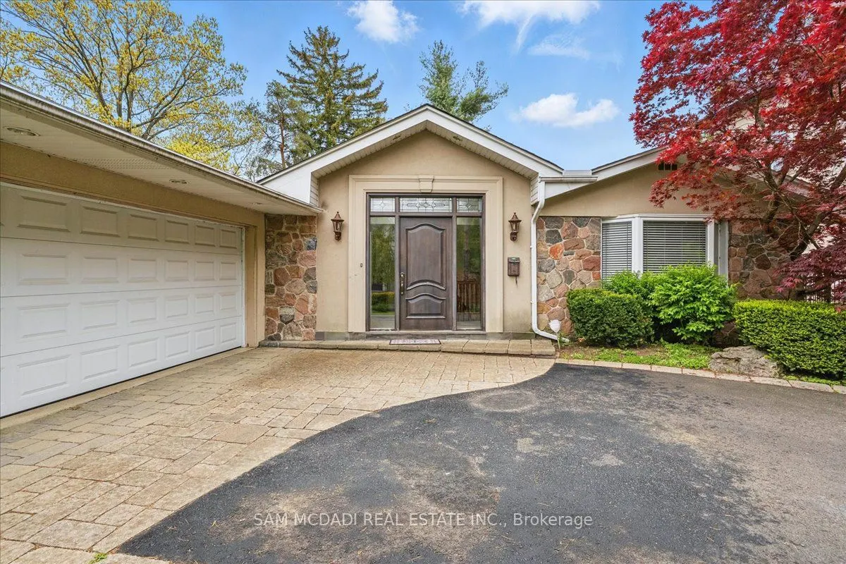 2076 Autumn Breeze Drive S