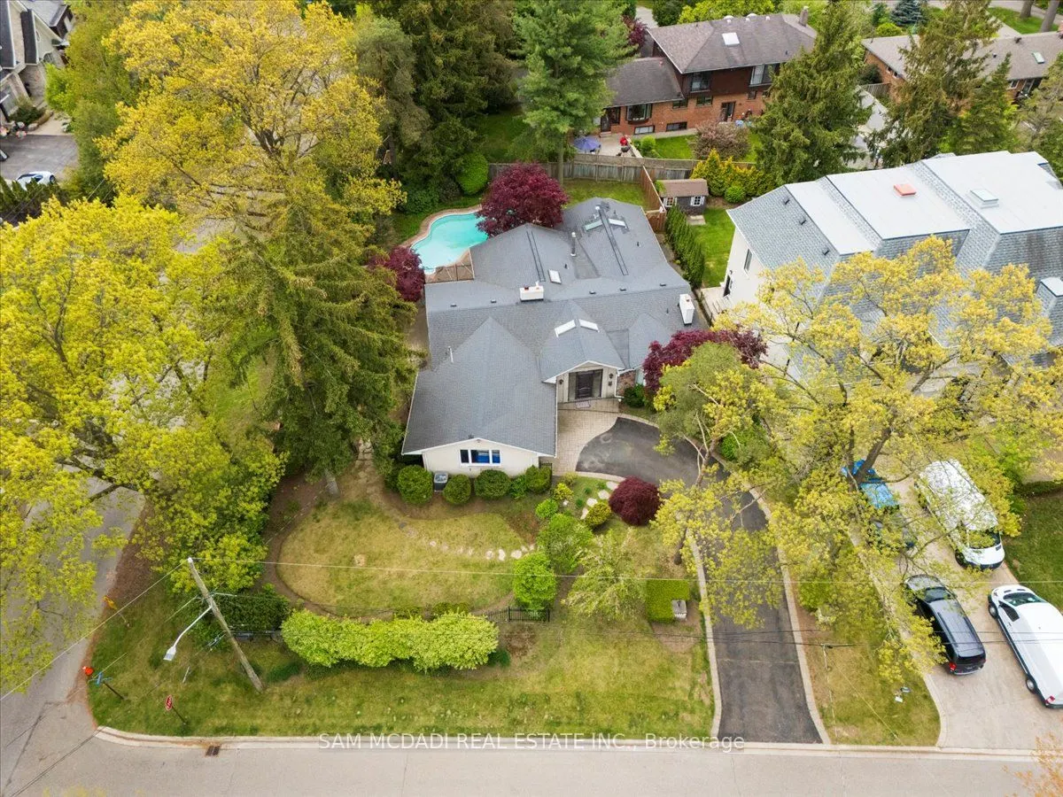 2076 Autumn Breeze Drive S
