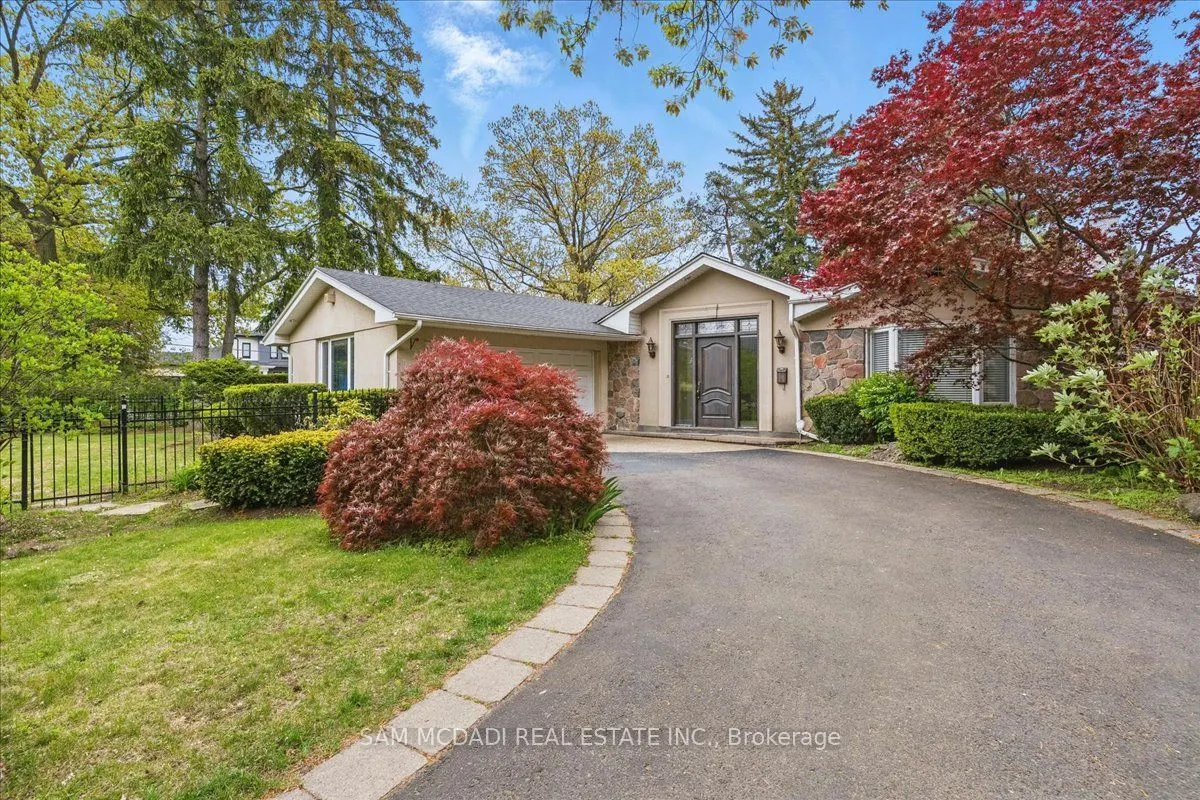 2076 Autumn Breeze Drive S