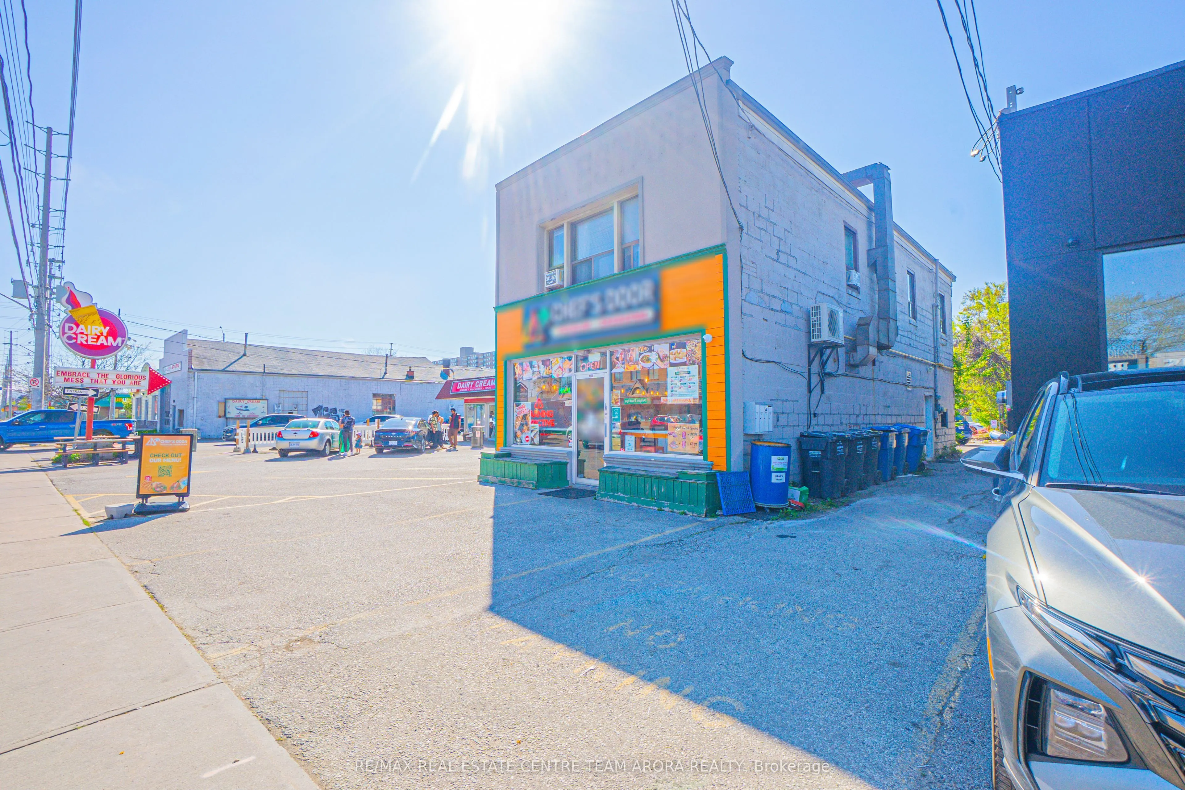 723 Lakeshore Road E