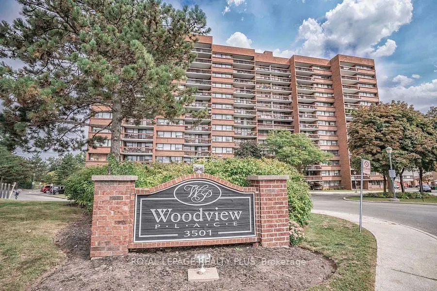 3501 Glen Erin Drive, #811