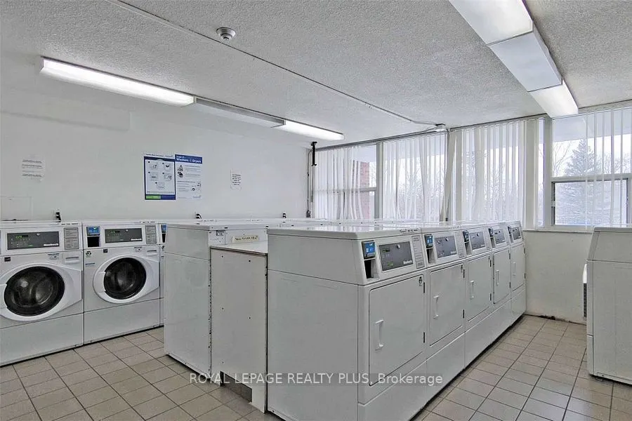 3501 Glen Erin Drive, #811