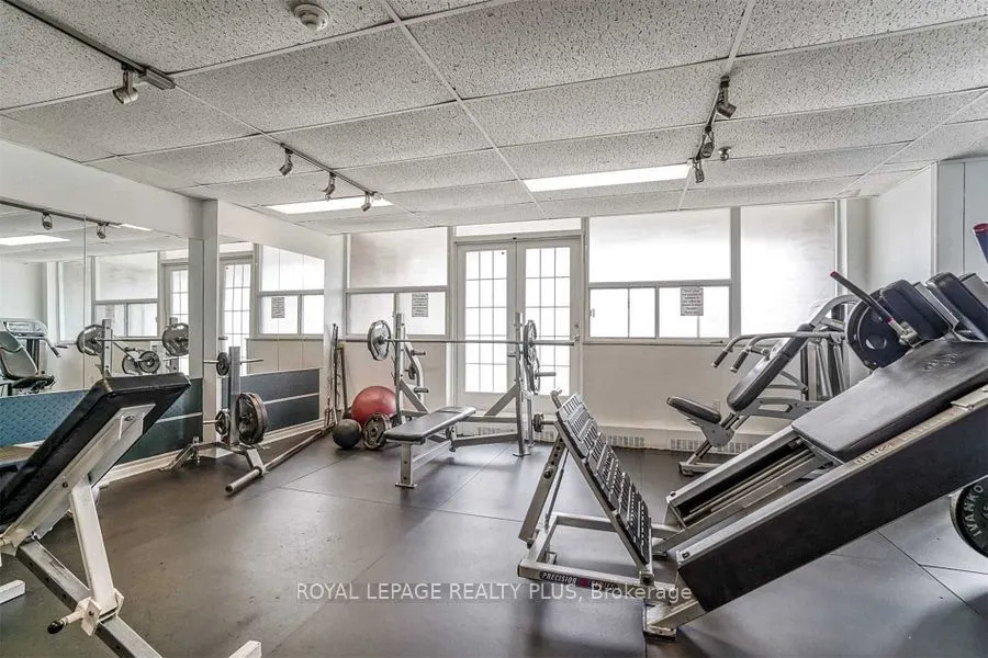 3501 Glen Erin Drive, #811