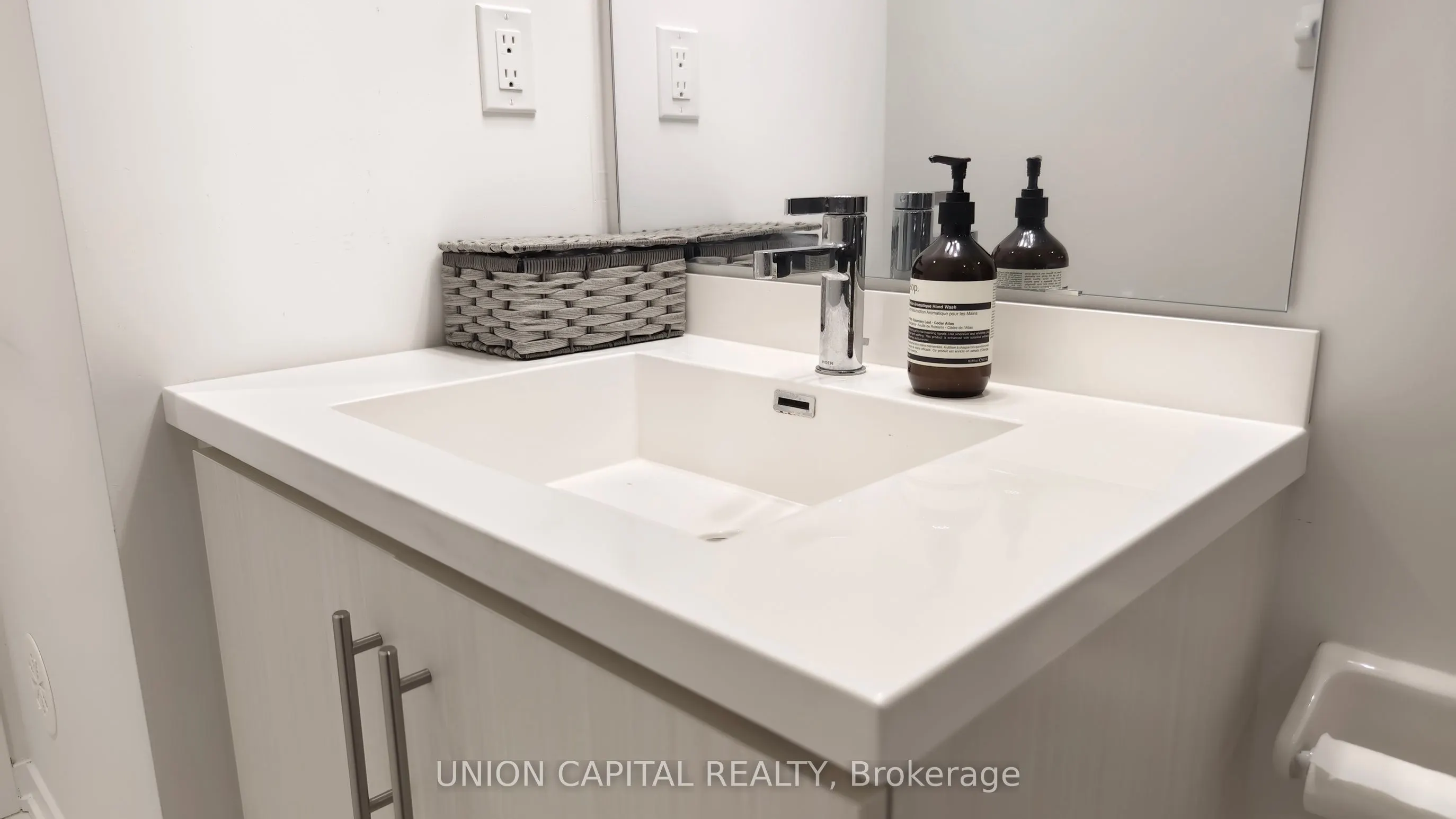 15 William Jackson Way, #23