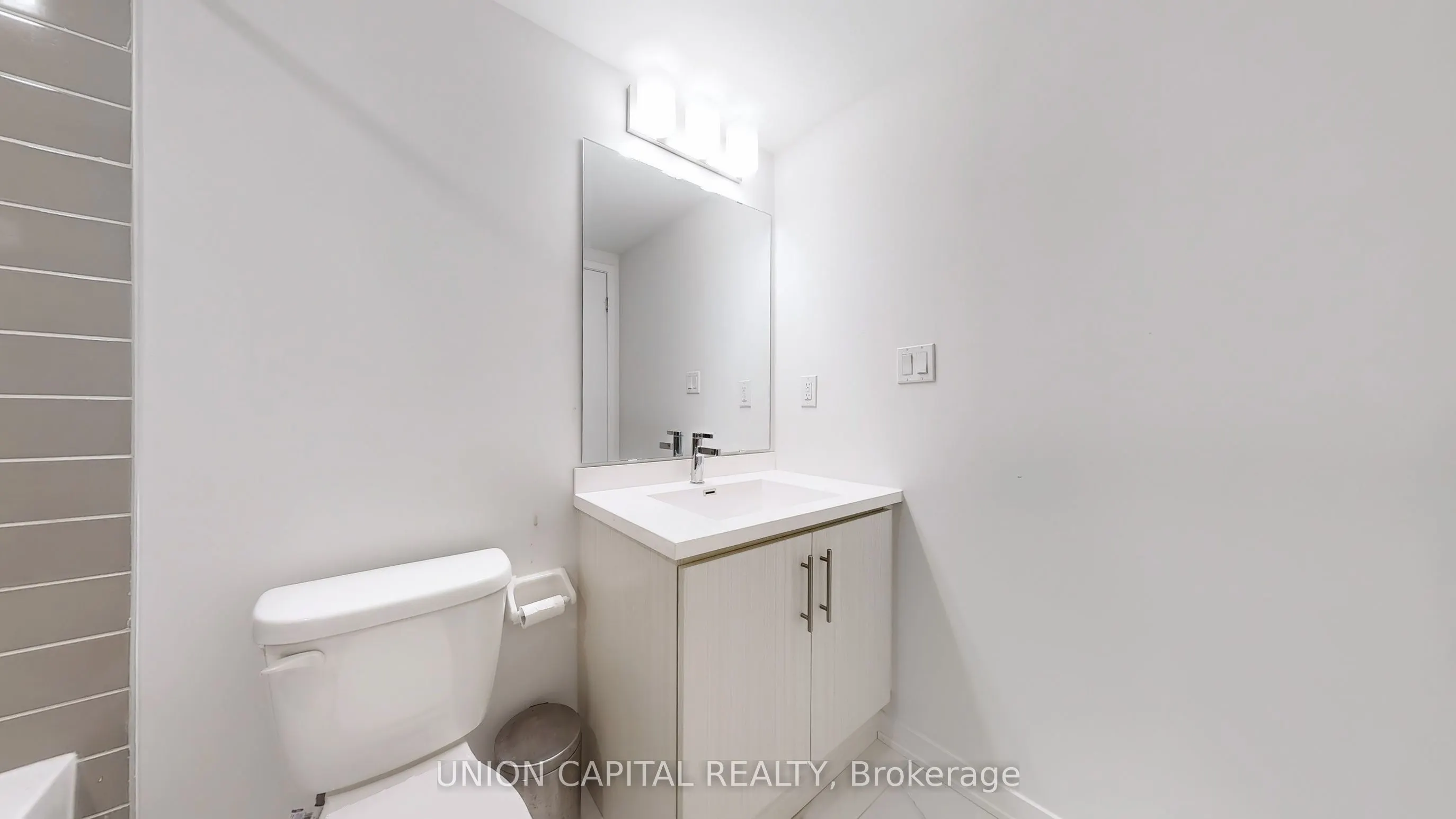 15 William Jackson Way, #23
