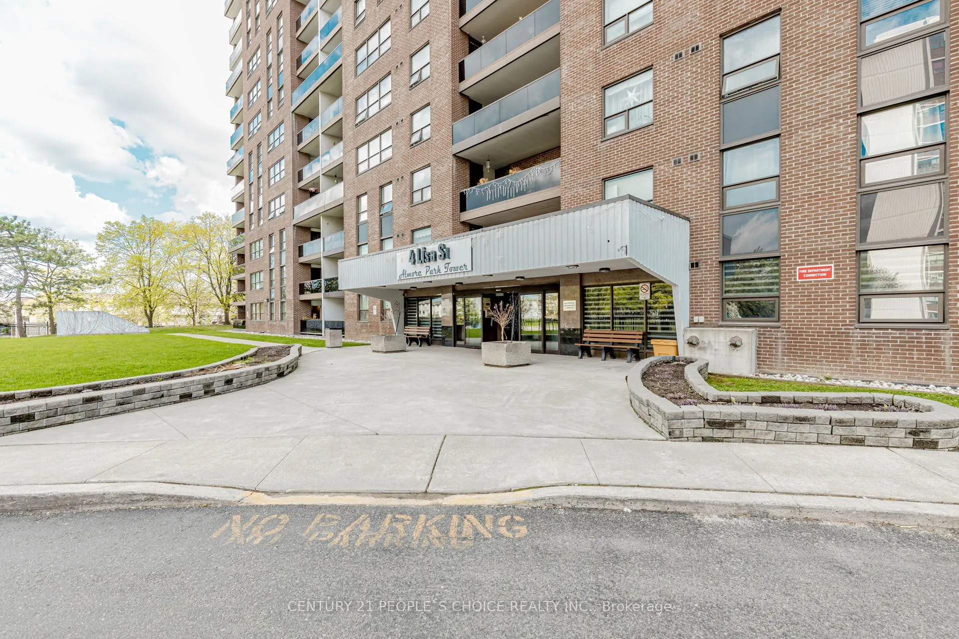 4 Lisa Street, #404